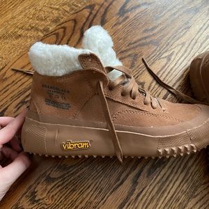 Vibram snow sneakers